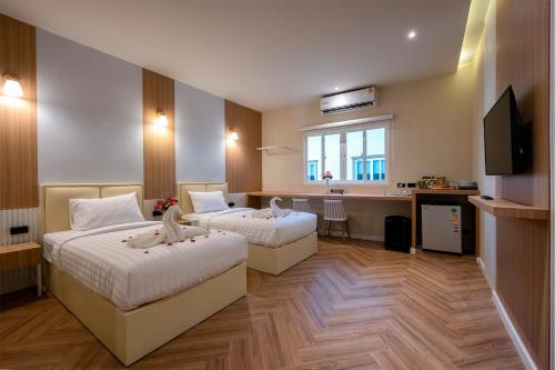 Imagen general del Hotel Grandbangsaray. Foto 13