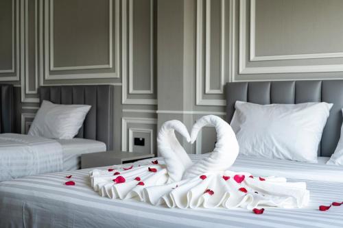 Imagen general del Hotel Grandbangsaray. Foto 16