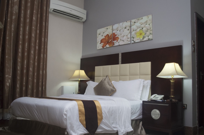 Imagen de la habitación del Hotel Grandbee Suites. Foto 5