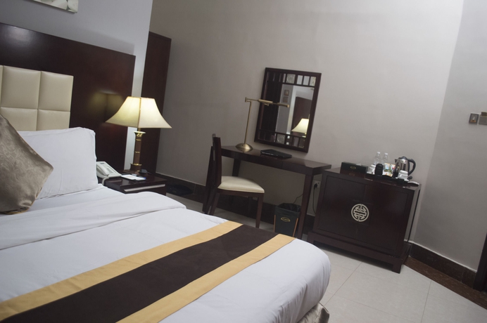 Imagen de la habitación del Hotel Grandbee Suites. Foto 6