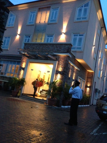 Imagen general del Hotel Grandbee Suites. Foto 2