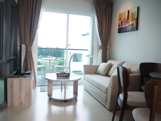 Imagen de los interiores del Hotel Grandblue Resort. Foto 16