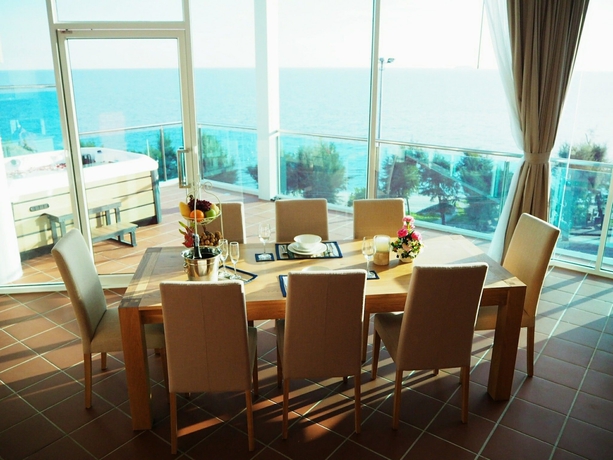 Imagen de la habitación del Hotel Grandblue Resort. Foto 13
