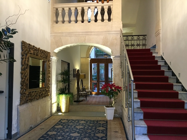Imagen de los interiores del Hotel Grande Albergo Alfeo. Foto 15