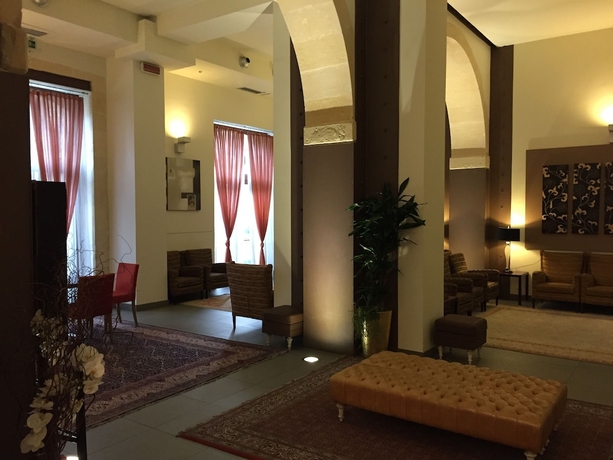 Imagen de los interiores del Hotel Grande Albergo Alfeo. Foto 16