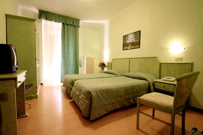 Imagen de la habitación del Hotel Grande Albergo. Foto 9