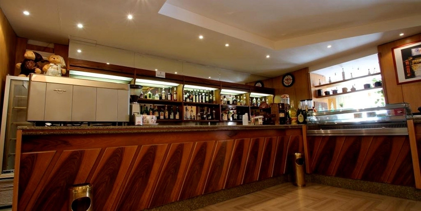 Imagen del bar/restaurante del Hotel Grande Albergo. Foto 2