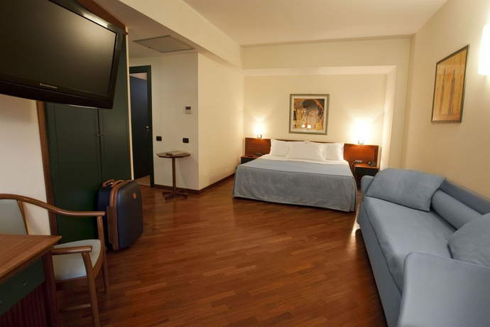 Imagen de la habitación del Hotel Grande Albergo Maugeri. Foto 9