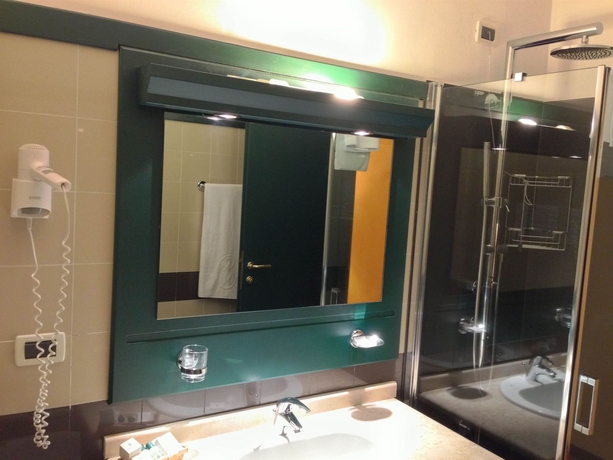 Imagen de la habitación del Hotel Grande Albergo Maugeri. Foto 12