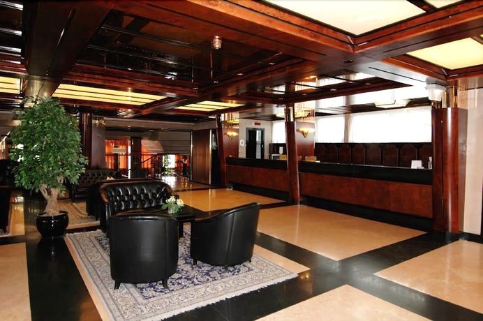 Imagen de los interiores del Hotel Grande Albergo Potenza. Foto 18