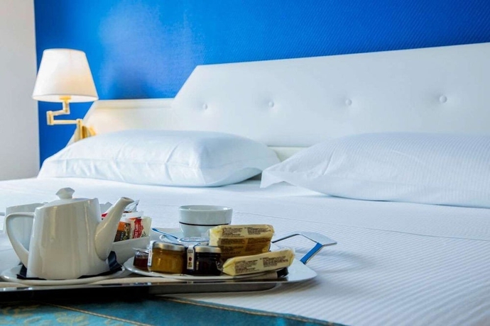 Imagen de la habitación del Hotel Grande Albergo Potenza. Foto 6