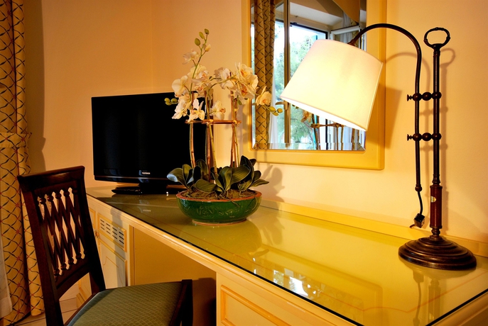 Imagen de la habitación del Hotel Grande Albergo Sestri Levante. Foto 15