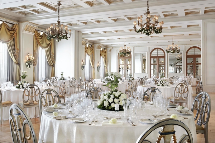 Imagen de los interiores del Hotel Grande Bretagne, A Luxury Collection , Athens. Foto 10