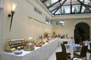 Imagen del bar/restaurante del Hotel Grande Bretagne. Foto 7