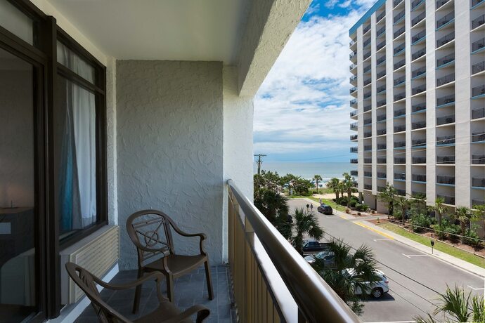 Imagen de la habitación del Hotel Grande Cayman Resort. Foto 14