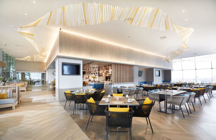 Imagen del bar/restaurante del Hotel Grande Centre Point Pattaya. Foto 5