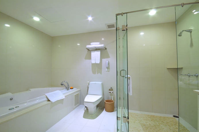 Imagen de la habitación del Hotel Grande Centre Point Ratchadamri - Sha Plus. Foto 5