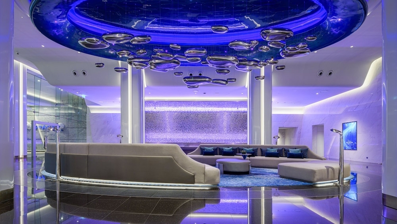 Imagen de los interiores del Hotel Grande Centre Point Space Pattaya. Foto 19