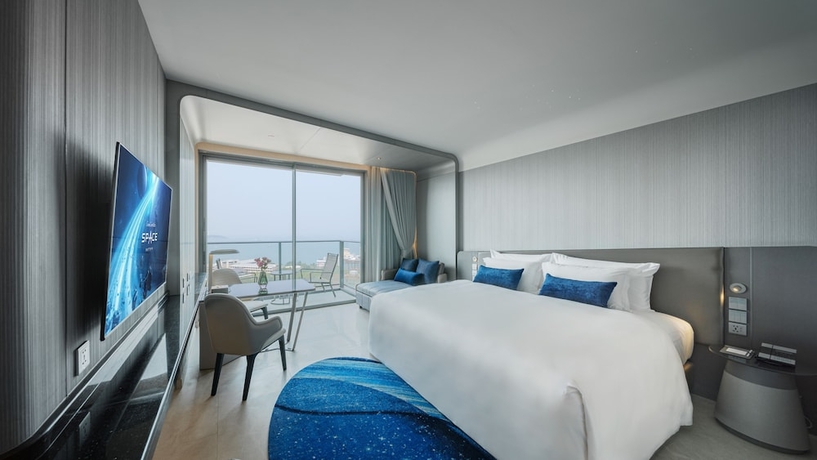 Imagen de la habitación del Hotel Grande Centre Point Space Pattaya. Foto 14