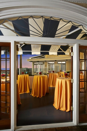 Imagen de los exteriores del Hotel Grande Colonial. Foto 4