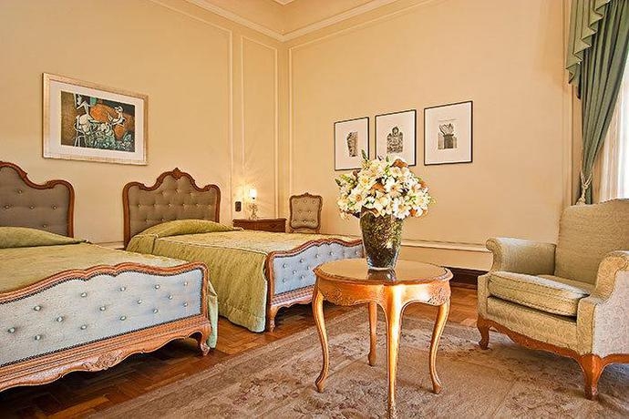 Imagen de la habitación del Hotel Grande E Termas De Arax&aacute;. Foto 4