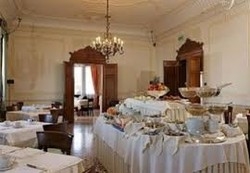 Imagen del bar/restaurante del Hotel Grande Italia. Foto 2