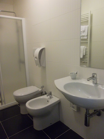 Imagen de la habitación del Hotel Grande Italia, Gallarate. Foto 5