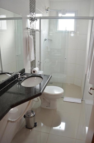 Imagen de la habitación del Hotel Grande Minas. Foto 18