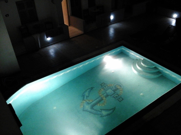 Imagen de la piscina del Hotel Grande Murano. Foto 15