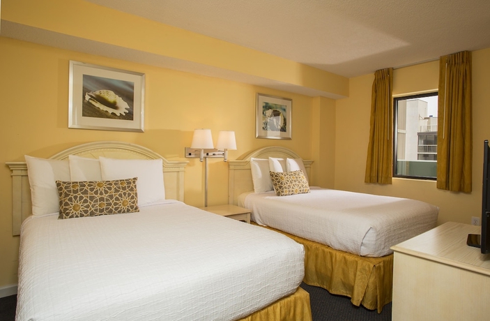 Imagen de la habitación del Hotel Grande Shores Ocean Resorts Condominiums. Foto 11