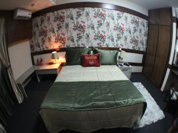Imagen de la habitación del Hotel Grande Universo Palace. Foto 4