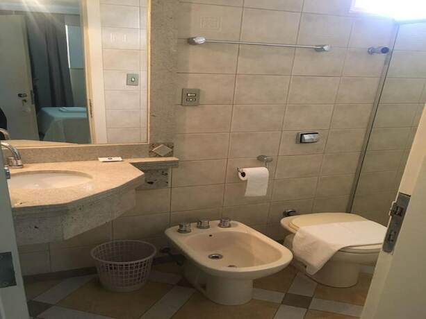 Imagen de la habitación del Hotel Grande Universo Palace. Foto 5