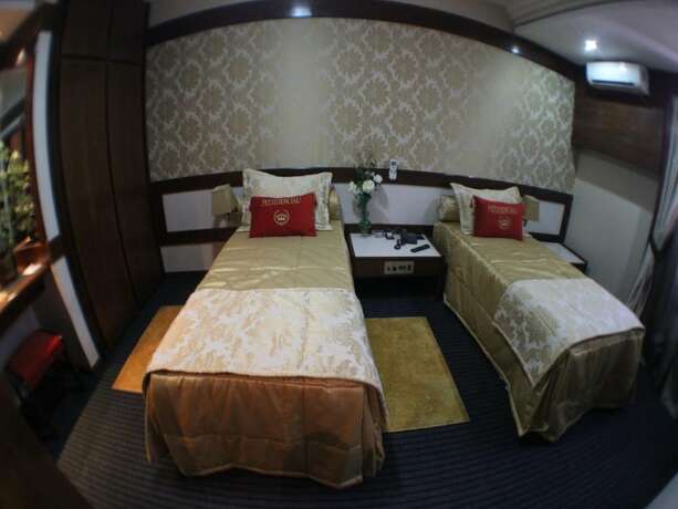 Imagen de la habitación del Hotel Grande Universo Palace. Foto 10