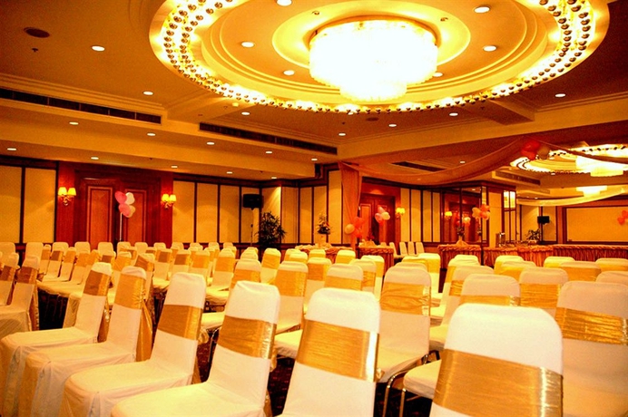 Imagen de los interiores del Hotel Grande Ville Hotel. Foto 10