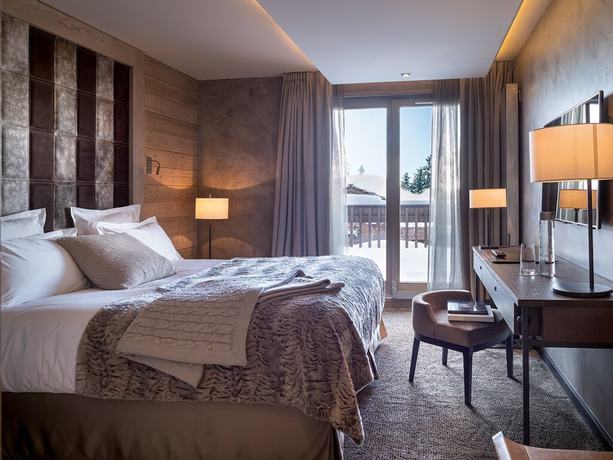 Imagen de la habitación del Hotel Grandes Alpes. Foto 11