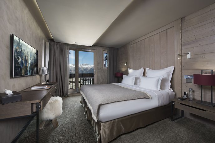 Imagen de la habitación del Hotel Grandes Alpes. Foto 15