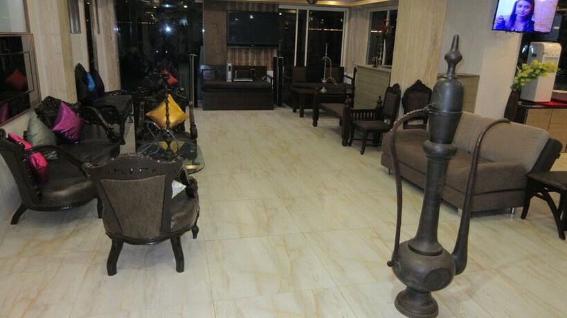 Imagen del bar/restaurante del Hotel Grandeur De Sanchi. Foto 12