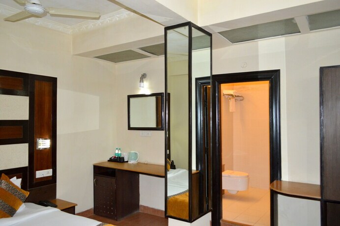 Imagen de la habitación del Hotel Grandeur De Sanchi. Foto 15