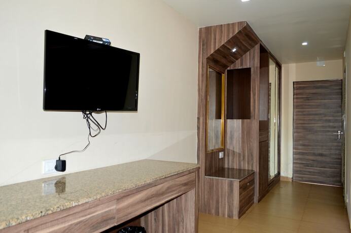 Imagen de la habitación del Hotel Grandeur De Sanchi. Foto 31