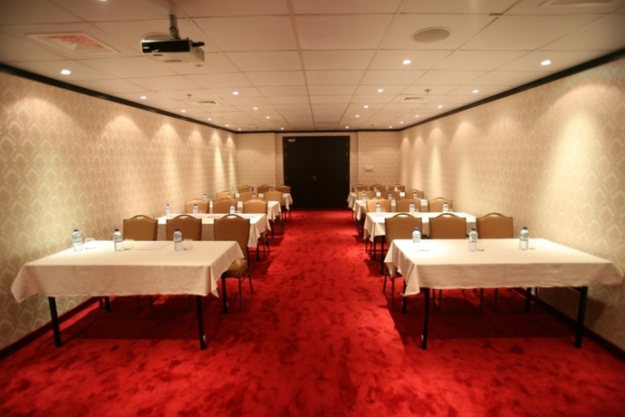 Imagen general del Hotel Grandeur. Foto 13