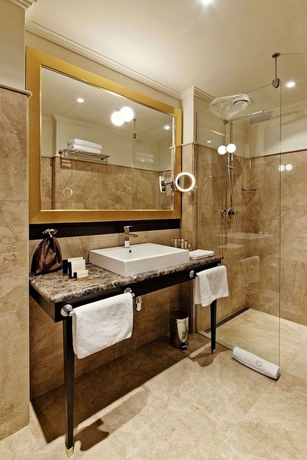 Imagen de la habitación del Hotel Grandezza Luxury Palace. Foto 3