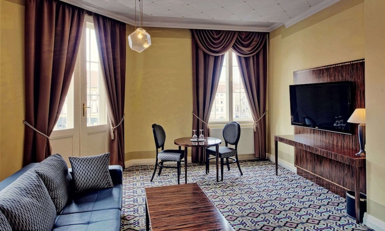 Imagen de la habitación del Hotel Grandezza Luxury Palace. Foto 4