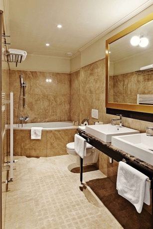 Imagen de la habitación del Hotel Grandezza Luxury Palace. Foto 5