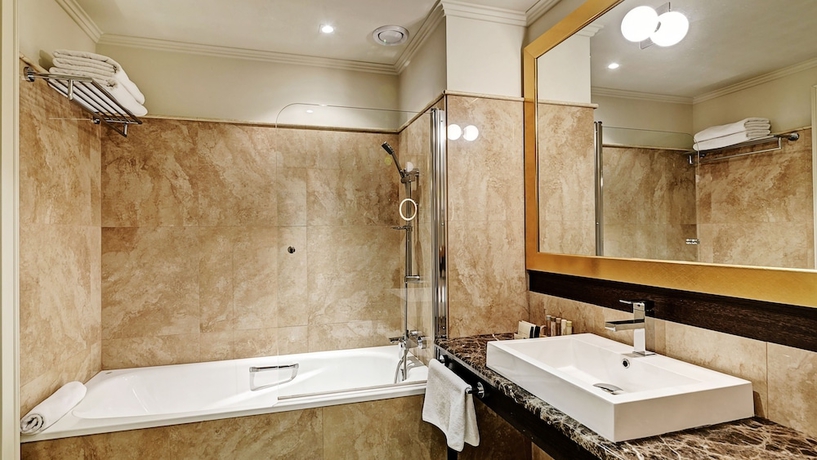 Imagen de la habitación del Hotel Grandezza Luxury Palace. Foto 8