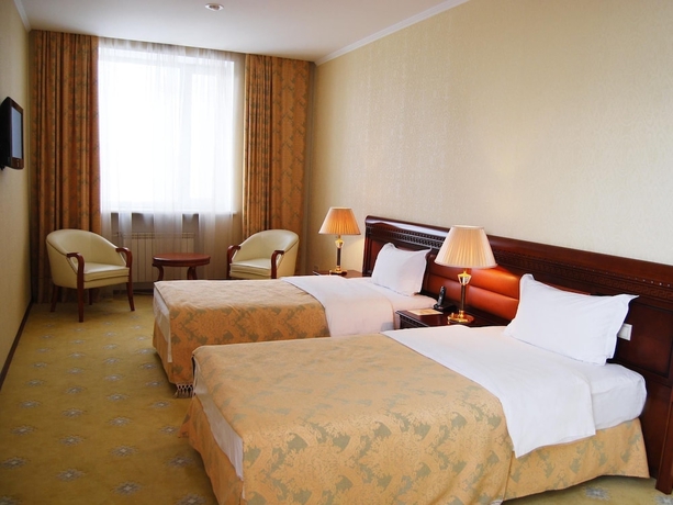 Imagen de la habitación del Hotel Grandhall. Foto 6
