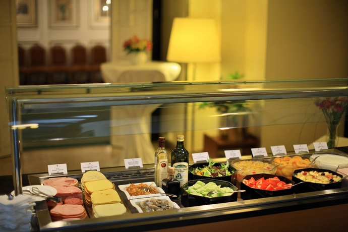 Imagen del bar/restaurante del Hotel Grandhotel Brno. Foto 3