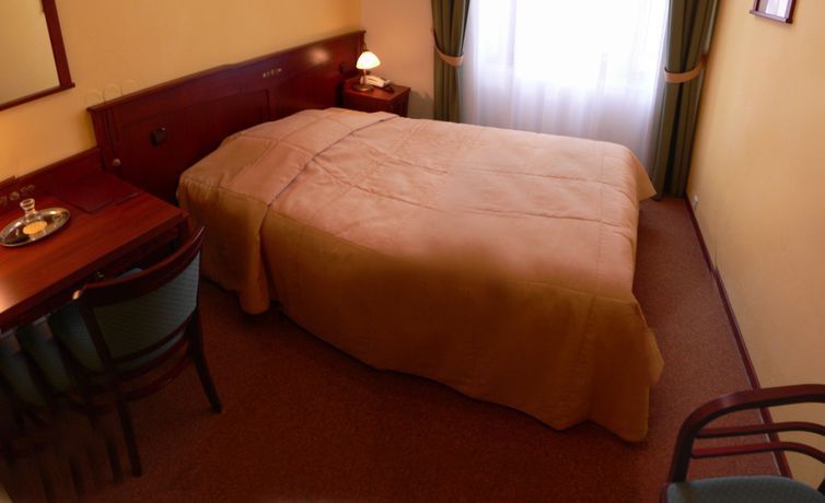 Imagen del bar/restaurante del Hotel Grandhotel Garni. Foto 4