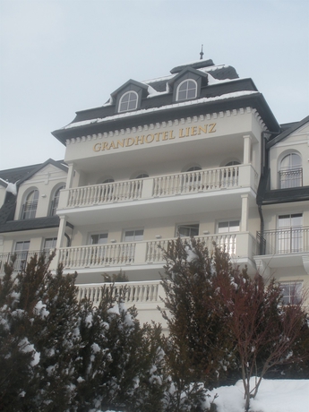 Imagen de los exteriores del Hotel Grandhotel Lienz. Foto 8