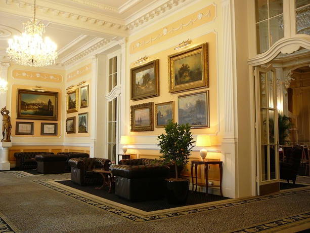 Imagen de los interiores del Hotel Grandhotel Pupp. Foto 10