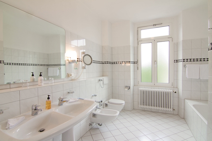 Imagen de la habitación del Hotel Grandhotel Romerbad. Foto 11